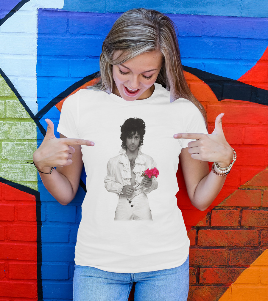 Pr 19 Vintage Style White Frilled Shirt Holding Pink Roses T-Shirt