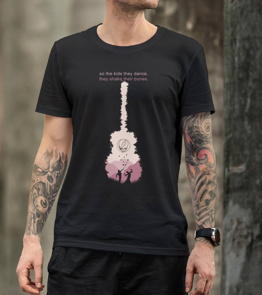 So The Kids They Dance They Shake Their Bones Gd T-Shirt
