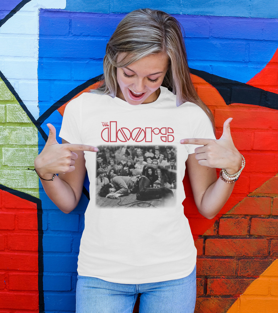 The Doors Vintage Concert Photography Black And White Crowd Scene T-Shirt