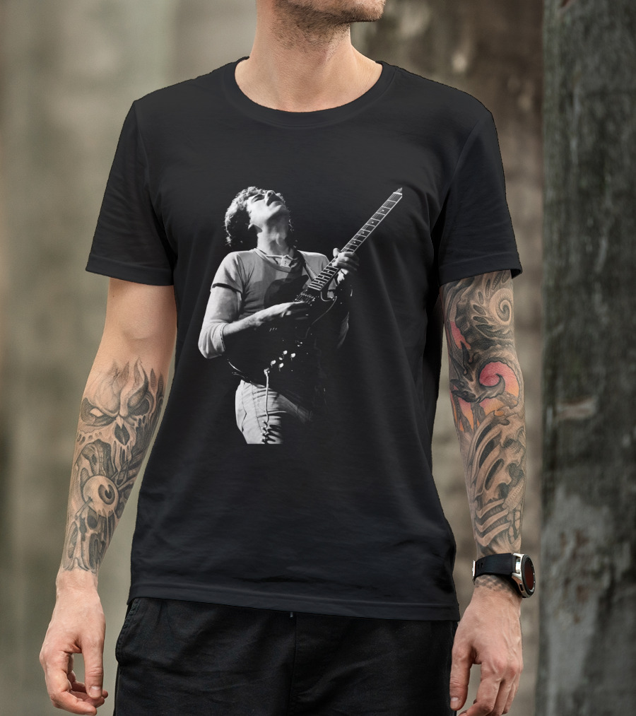 Stn Electric Guitarist In Concert Performance Black And White T-Shirt