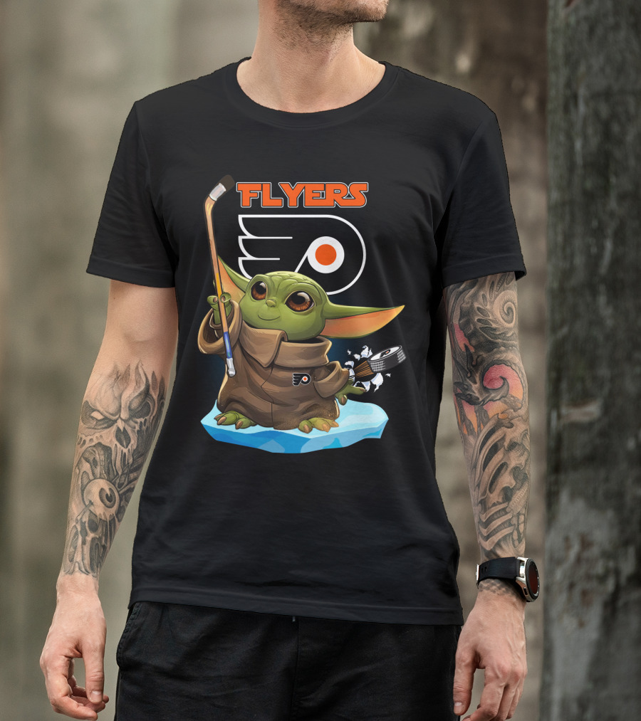 Philadelphia Flyers Baby Yoda With Hockey Stick And Puck T-Shirt