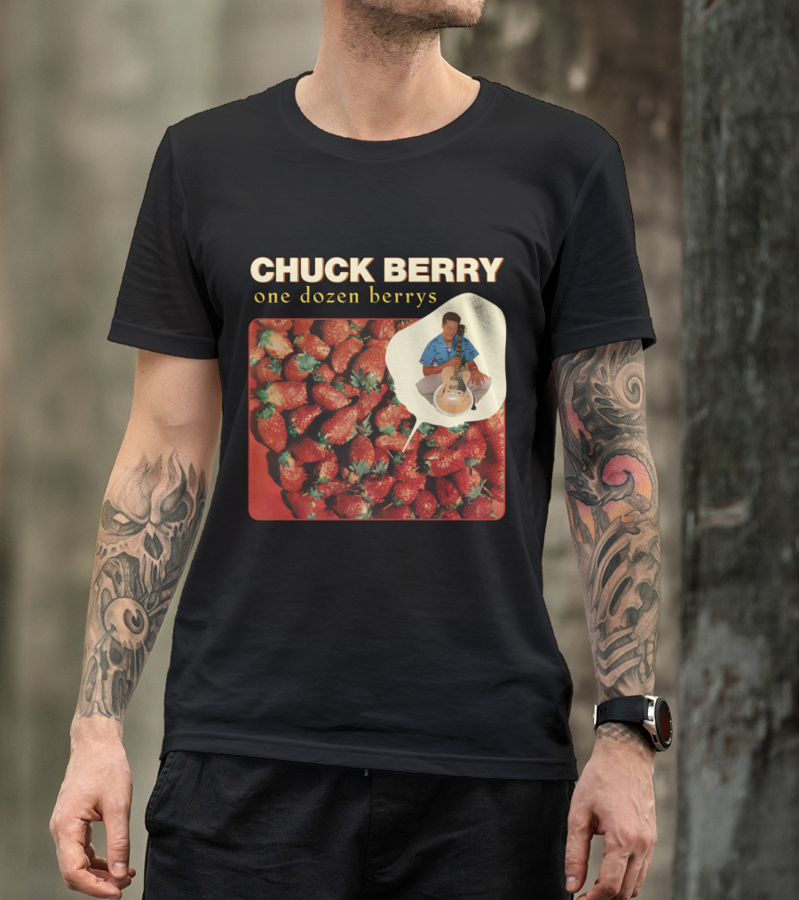 CHUCK BERRY One Dozen Berrys CBR 09 Strawberry Collection T-Shirt