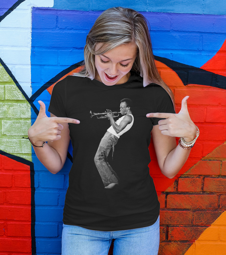 Mdv Iconic Jazz Trumpeter In Motion T-Shirt