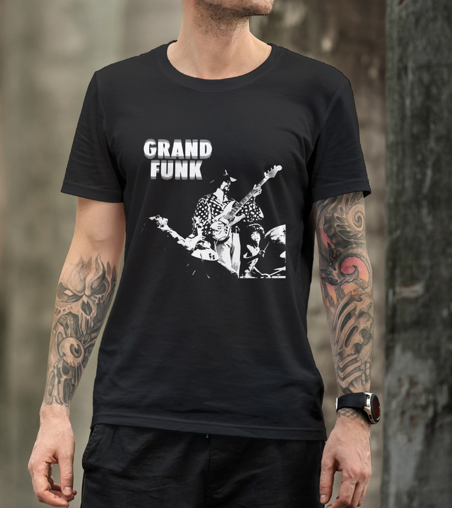Grand Funk Railroad Live Concert Performance Retro Style T-Shirt