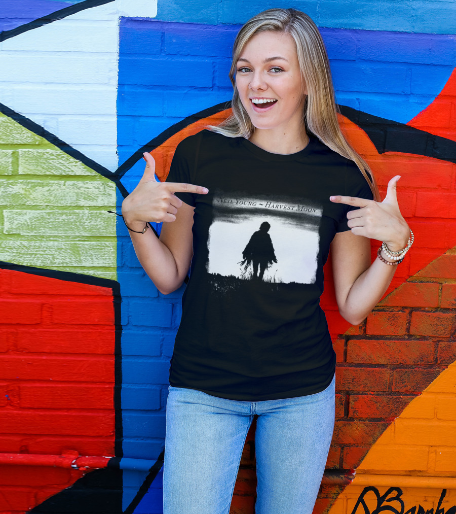 Neil Young Harvest Moon Silhouette Dark Horizon Scene T-Shirt