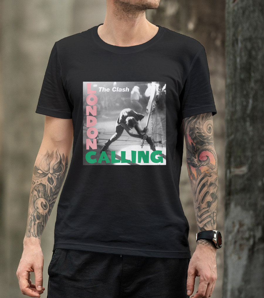 The Clash London Calling Album Cover Black And White Photo Iconic Rock Band T-Shirt