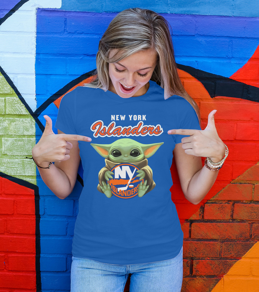 New York Islanders Baby Yoda Holding NY Islanders T-Shirt
