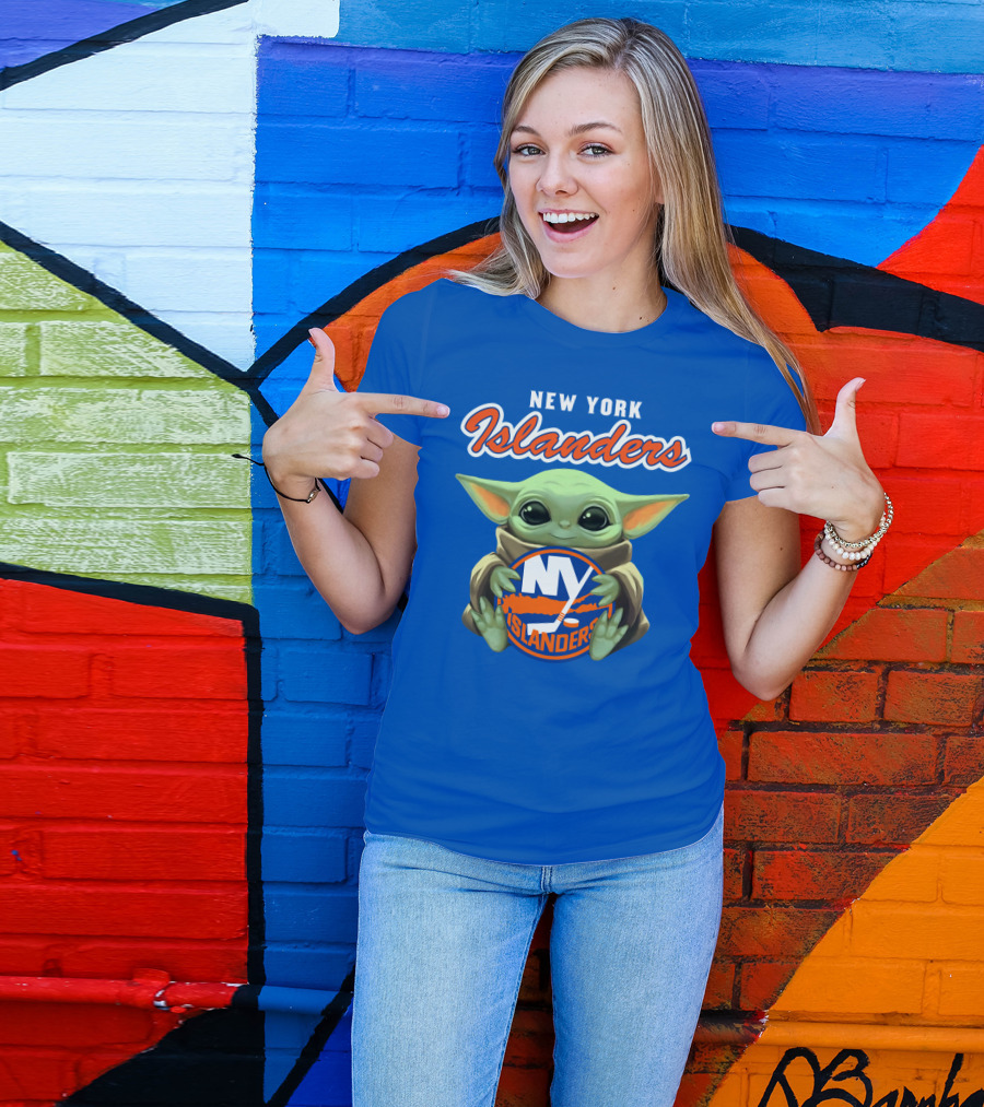 New York Islanders Baby Yoda Holding NY Islanders T-Shirt