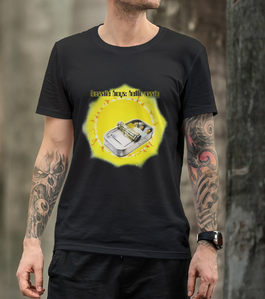 Beastie Boys: Hello Nasty Album Cover Yellow Background T-Shirt