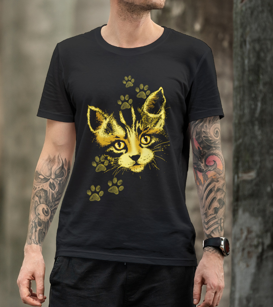 Cute Cat Portrait With Paws Prints Yellow Feline Face Paws T-Shirt