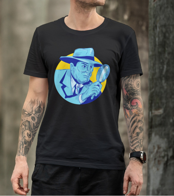 Detective Holding Magnifying Glass Circle Drawn T-Shirt
