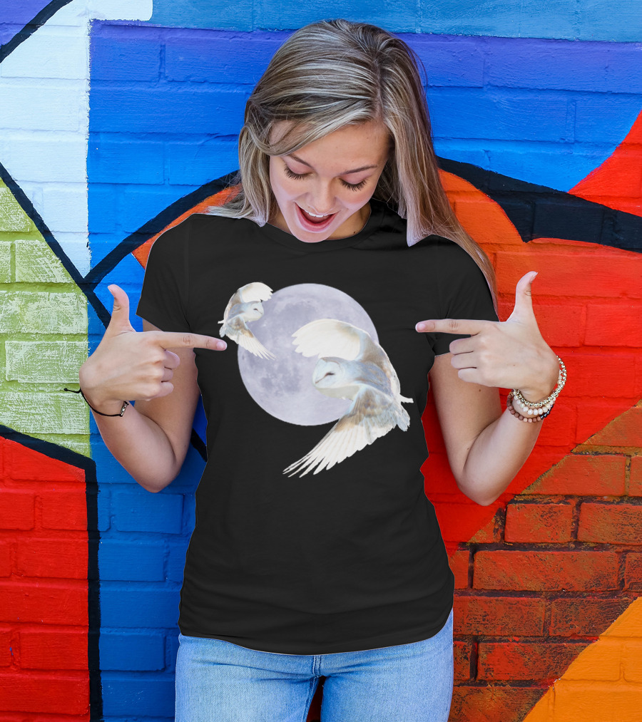 Hunters Moon Owls Soaring In Front Of Full Moon T-Shirt