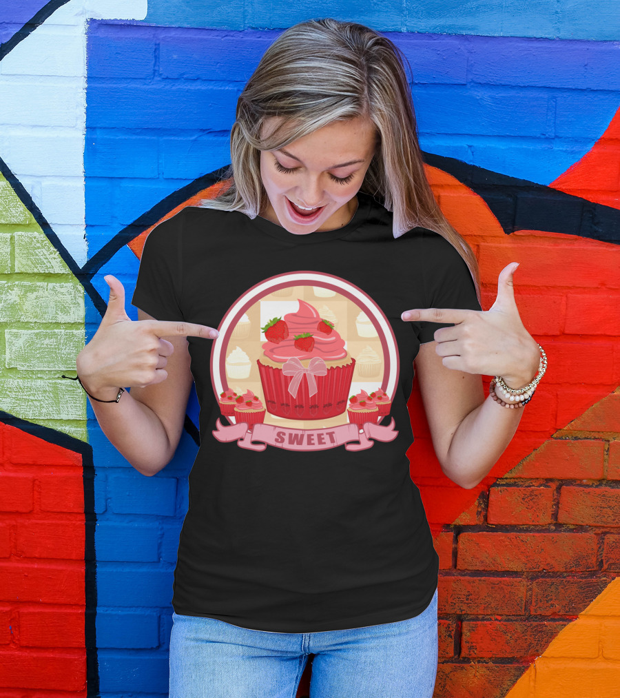 Sweet Strawberry Cupcake Delight With Pink Frosting And Bow T-Shirt