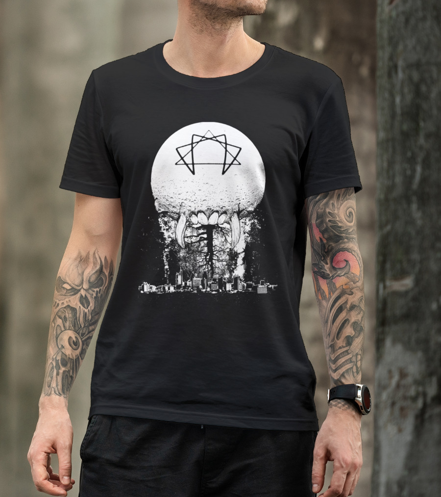 Food For The Moon Star Symbol Cityscape T-Shirt