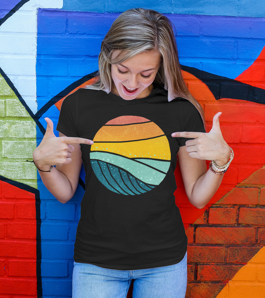 Vintage Ocean Waves And Sunset Tides Circle T-Shirt