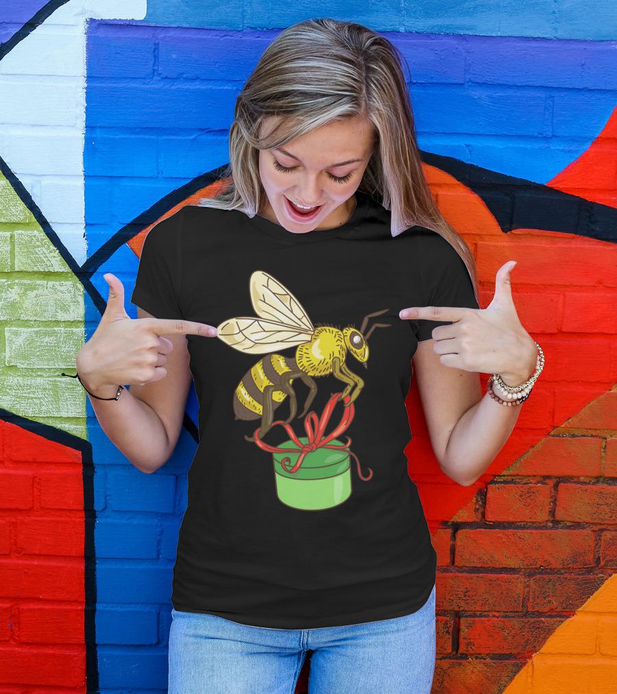 Bee Holding Gift Box Drawing T-Shirt