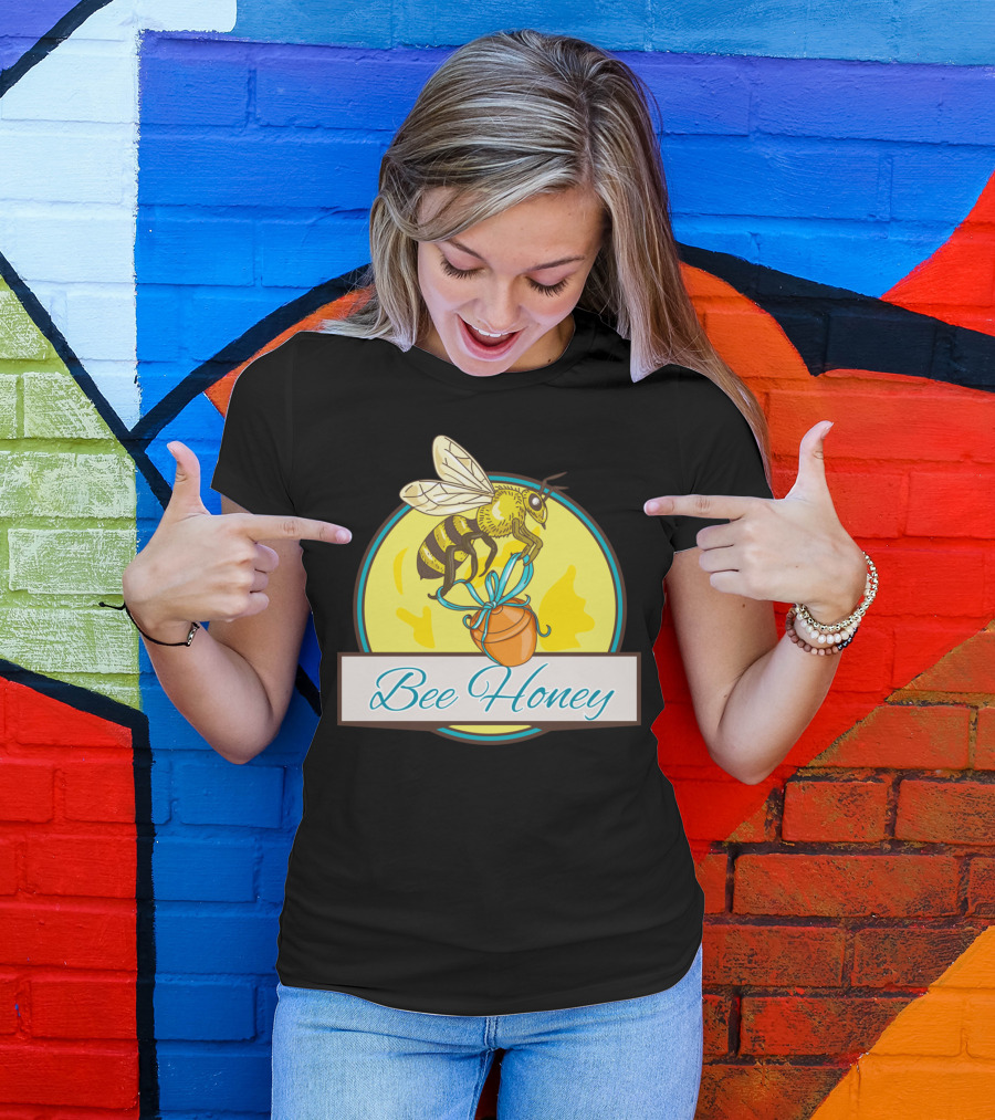 Bee Honey Pot Circle Drawing T-Shirt