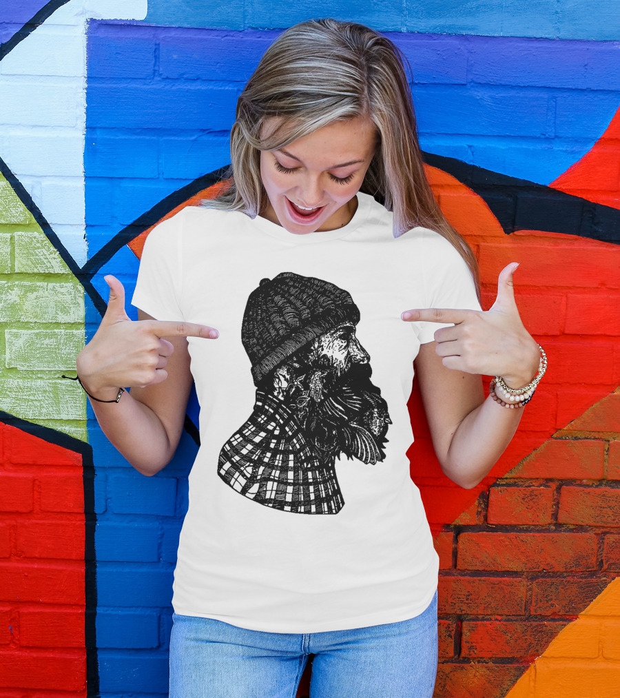THE BEARDED MAN IN PLAID AND BEANIE T-Shirt