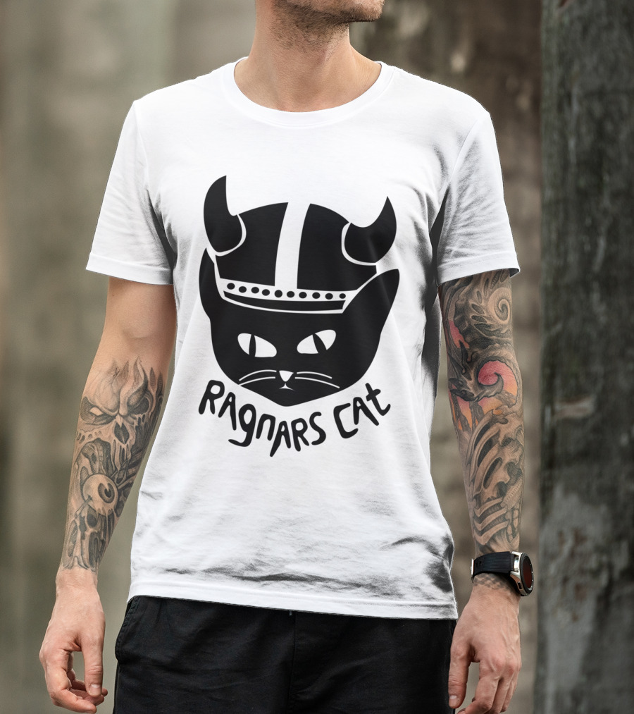 Ragnar Lodbroks Cat Viking Helmet T-Shirt