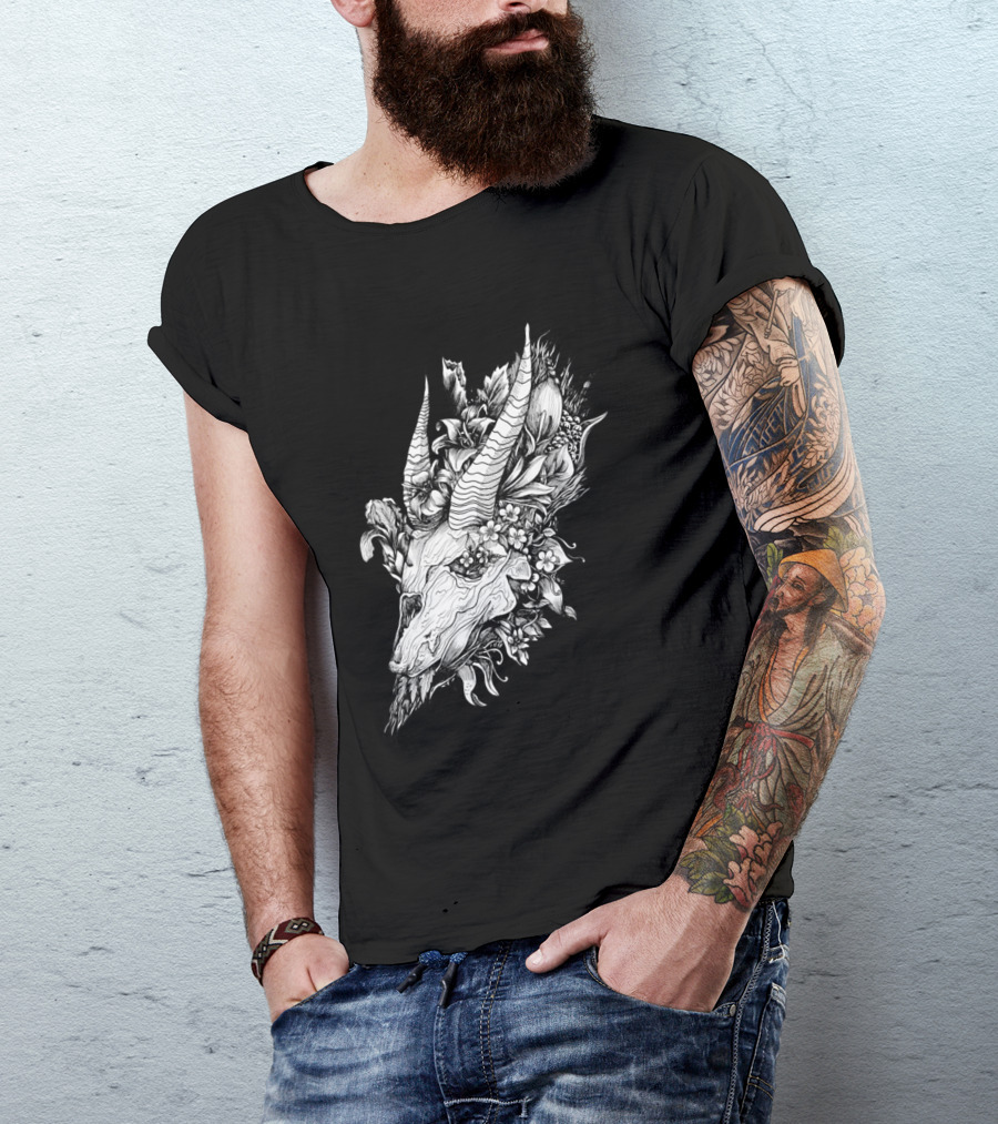 Skull And Detailed Floral Horned Nature T-Shirt