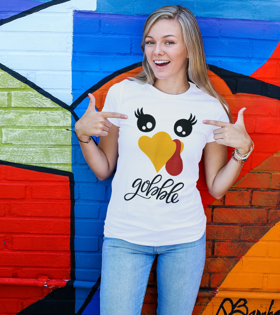 CUTE TURKEY FACE FUNNY GOBBLE HEART SHAPED BEAK ICONIC SYMBOLS THANKSGIVING T-Shirt