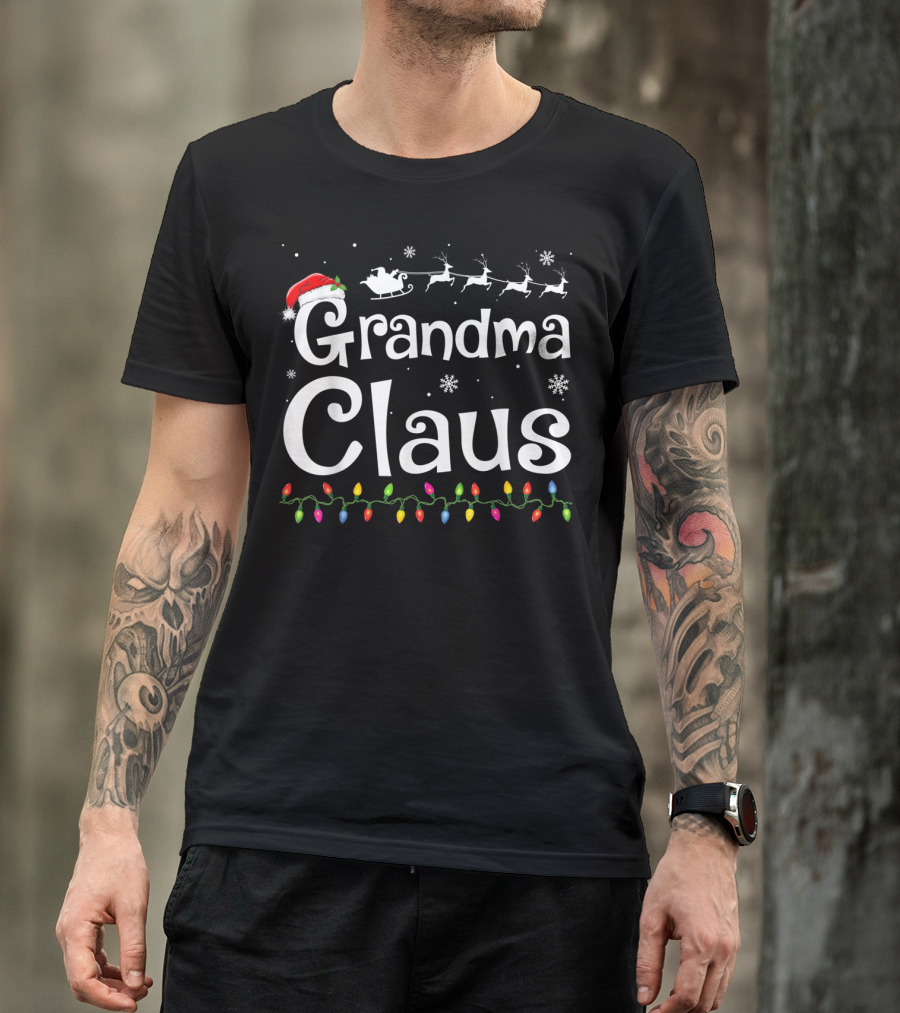 Grandma Claus Santa Sleigh Reindeer Christmas Lights T-Shirt