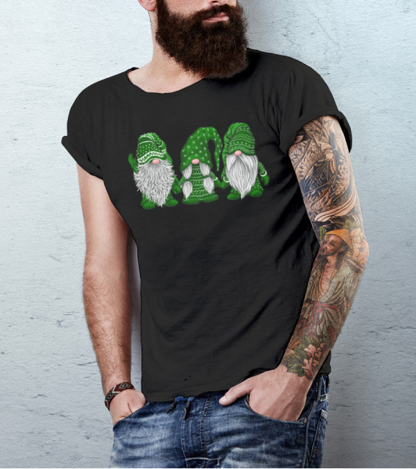 THREE GREEN GNOMES SANTA NORDIC HANGING HOLIDAY SCENE T-Shirt