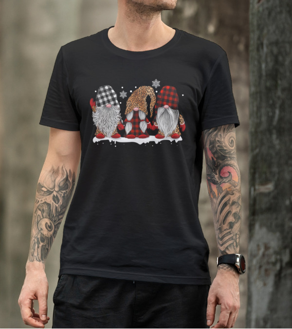 THREE GNOMES SNOW LEOPARD AND BUFFALO PLAID HATS WITH SNOWFLAKES AND BEARDS T-Shirt