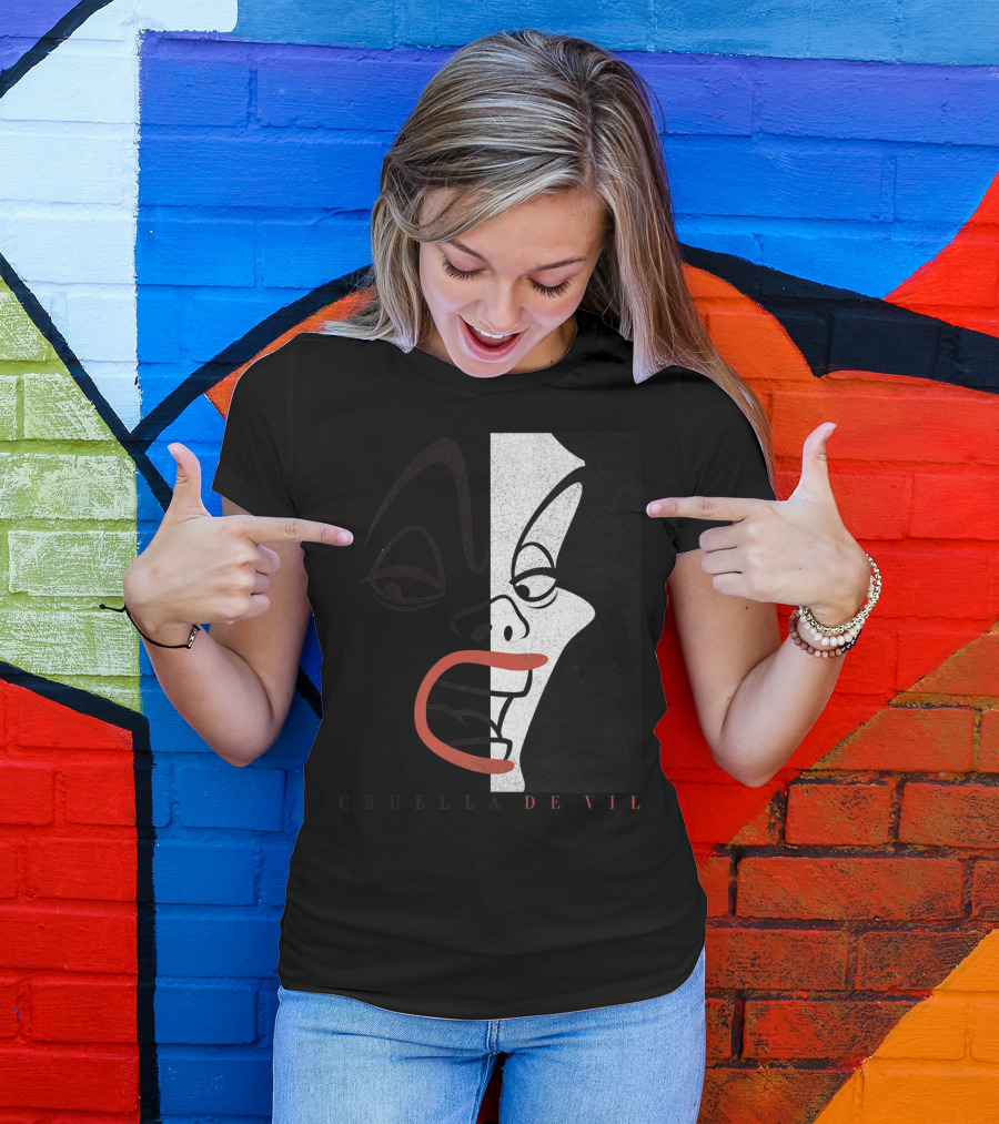 Disney 101 Dalmatians Cruella De Vil Half Face T-Shirt