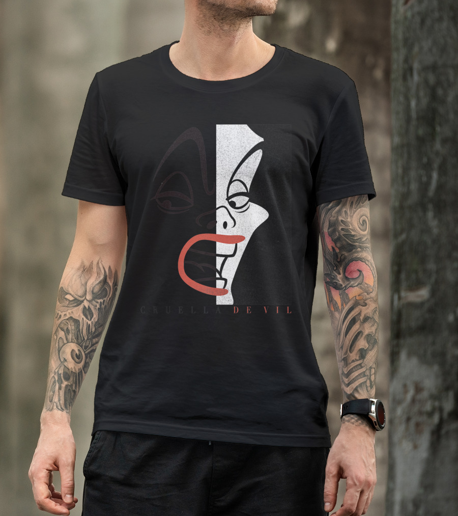Disney 101 Dalmatians Cruella De Vil Half Face T-Shirt