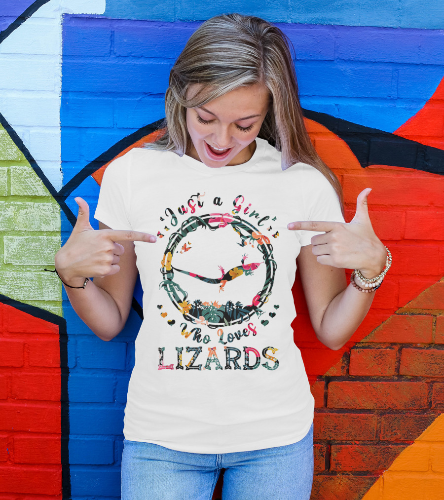 Just A Girl Who Loves Lizards Tropical Floral T-Shirt