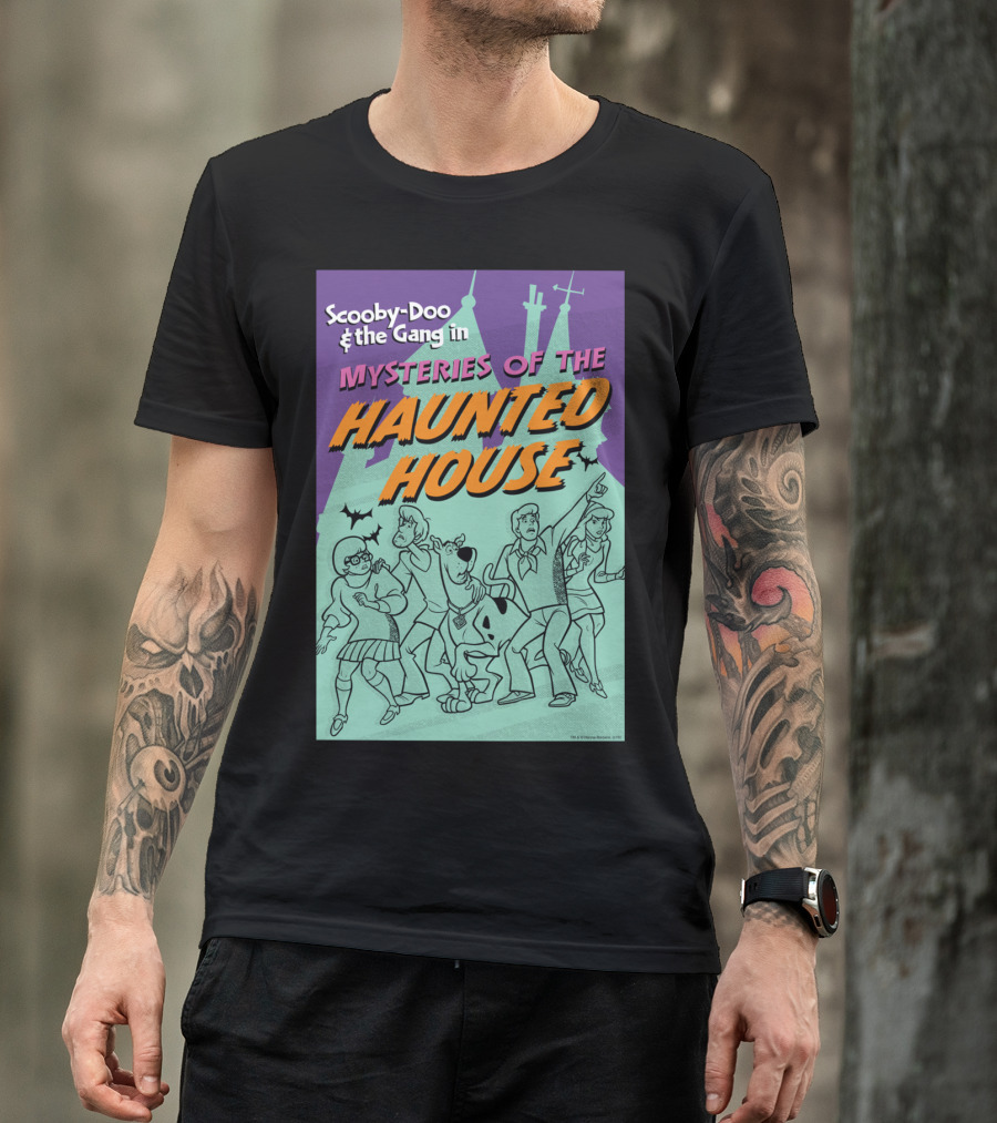 Scooby-Doo And The Gang In Mysteries Of The Haunted House T-Shirt