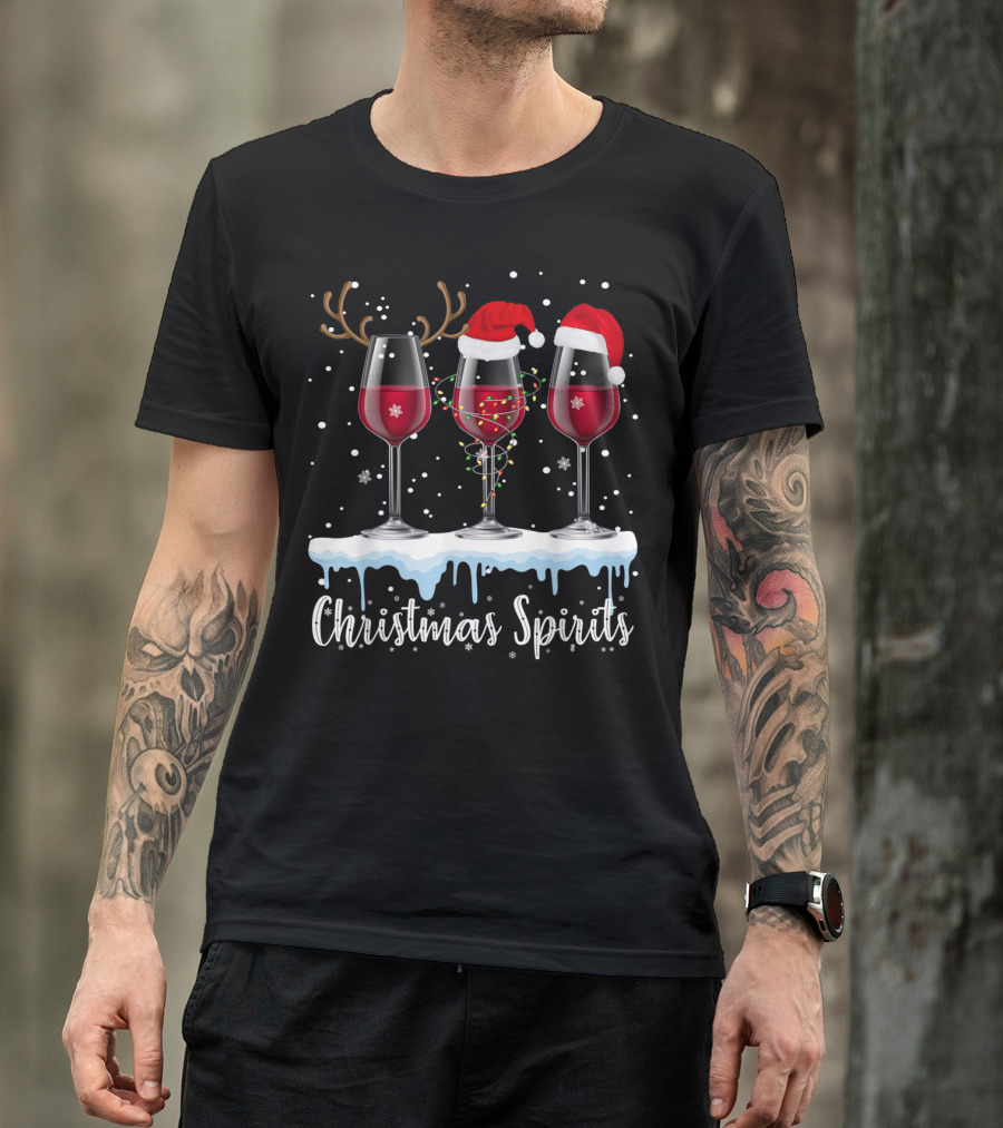 Christmas Spirits Wine Glass Santa Hats Reindeer String Lights T-Shirt