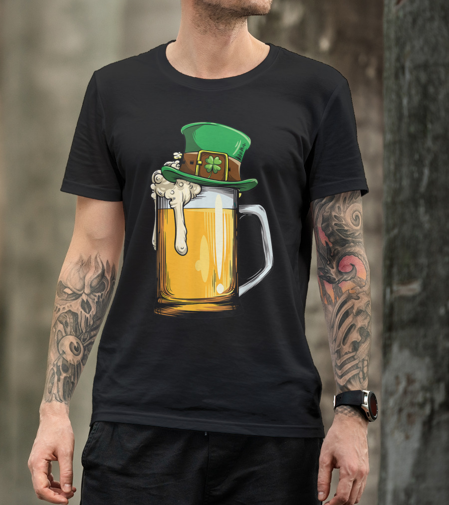 Beer Leprechaun St Patricks Day Drinking15 Mug With Foam Overflowing And Green Hat T-Shirt