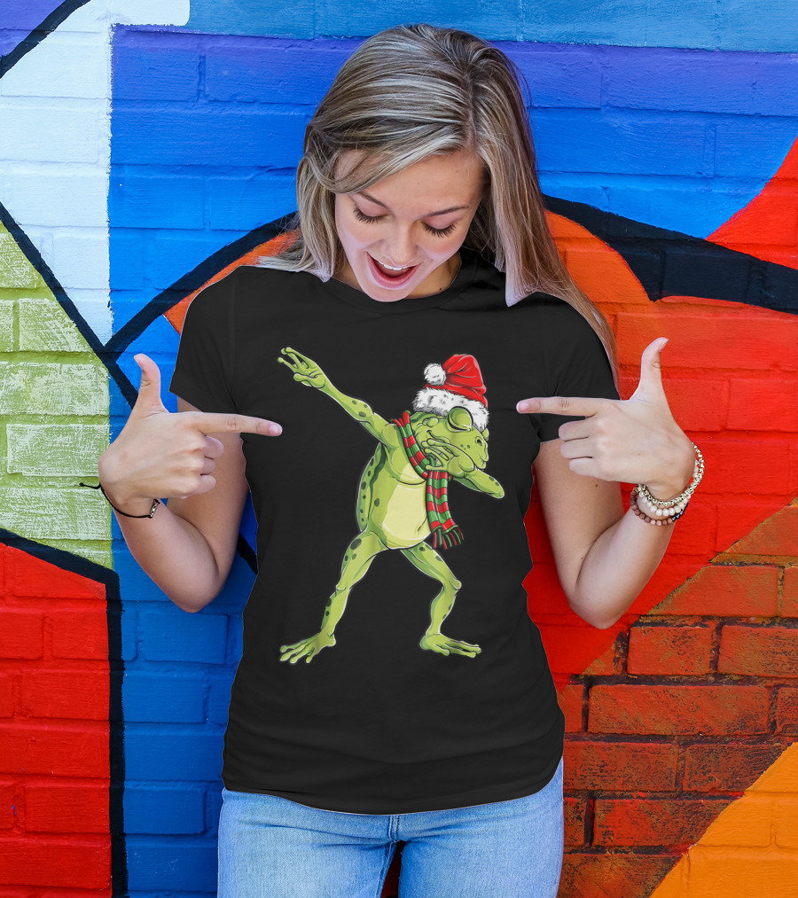 Christmas Dabbing Frog With Santa Hat And Scarf T-Shirt