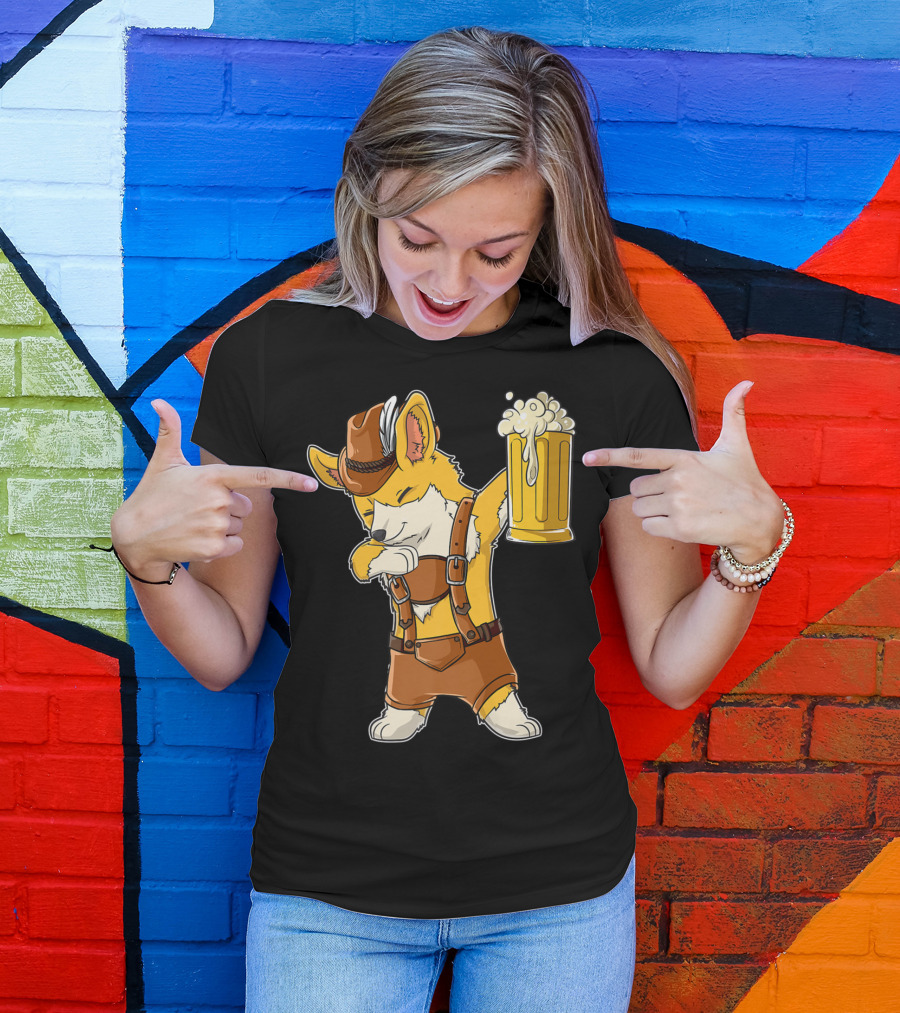 Dabbing Corgi In Lederhosen With Beer Mug At Oktoberfest T-Shirt