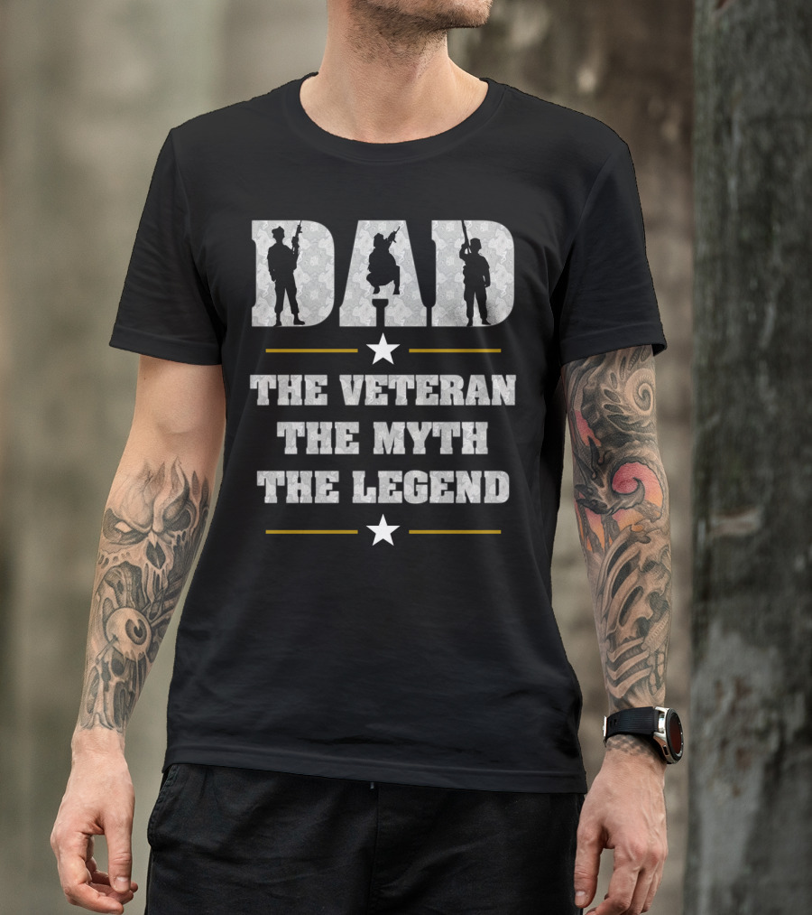 Dad The Veteran The Myth The Legend Veterans Day Silhouette Patriotic T-Shirt