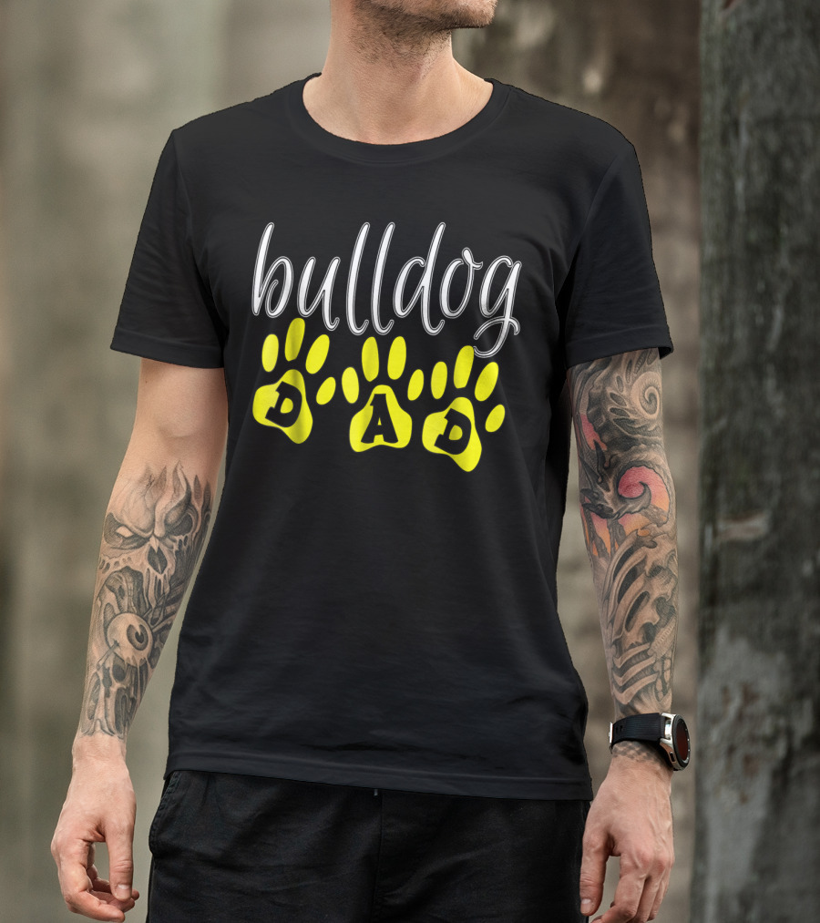 Bulldog Dad Paw Print Cute Puppy Lover T-Shirt