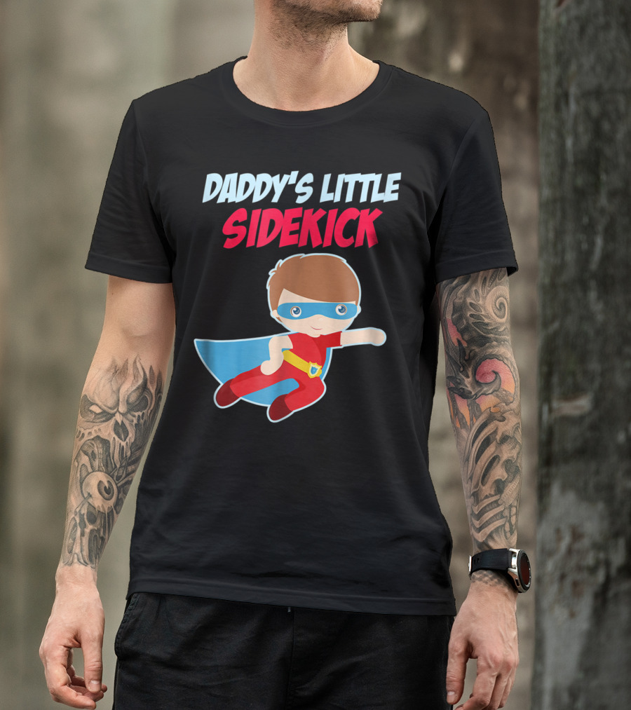 DADDYS LITTLE SIDEKICK Boys Cute Kid Dad Superhero Cape T-Shirt