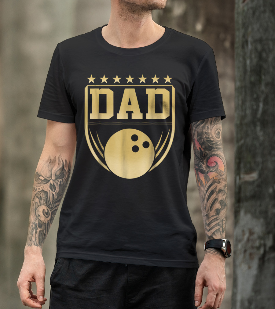 Dad Bowling Golden Shield Medal T-Shirt
