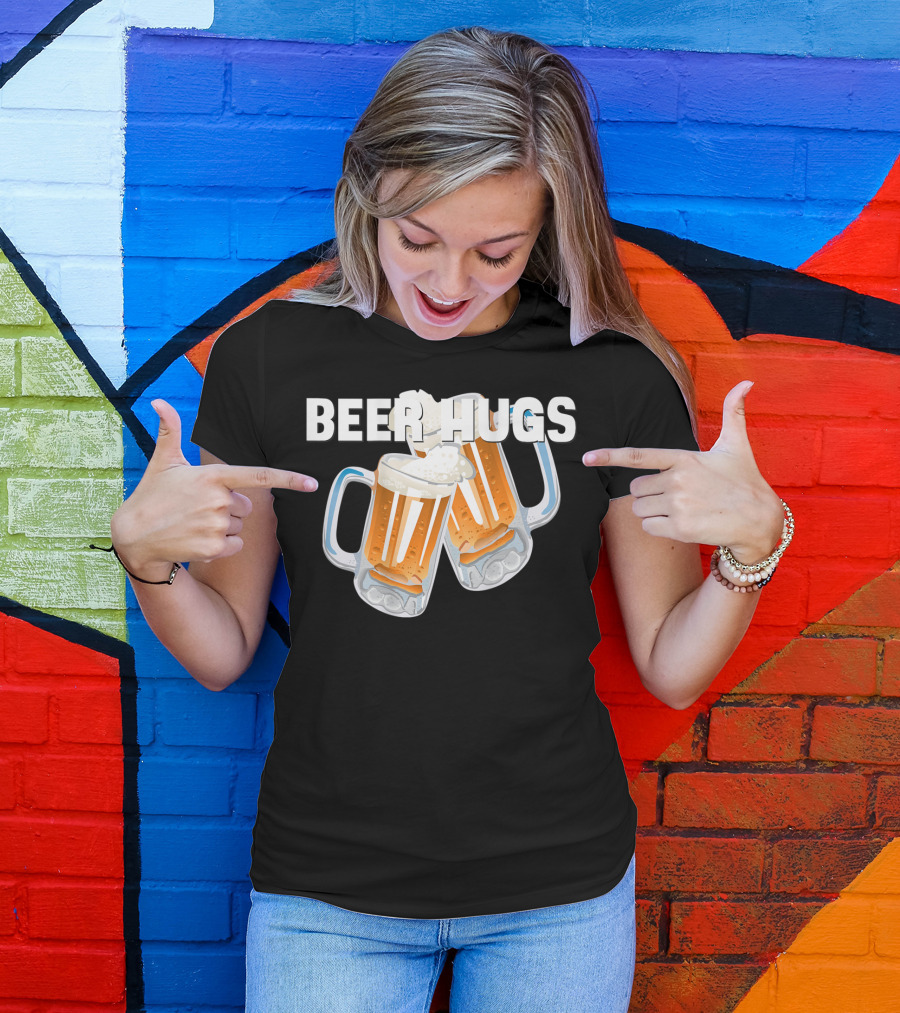Beer Hugs Beer Drinking Dad Father Papa Husband35 T-Shirt