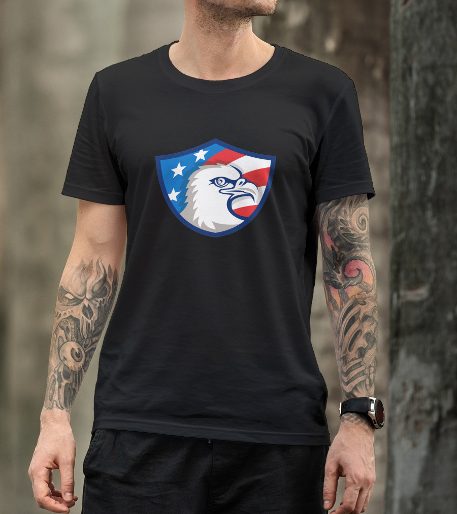 Bald Eagle Head USA Flag Shield Retro 1463 Stars And Stripes Motif T-Shirt