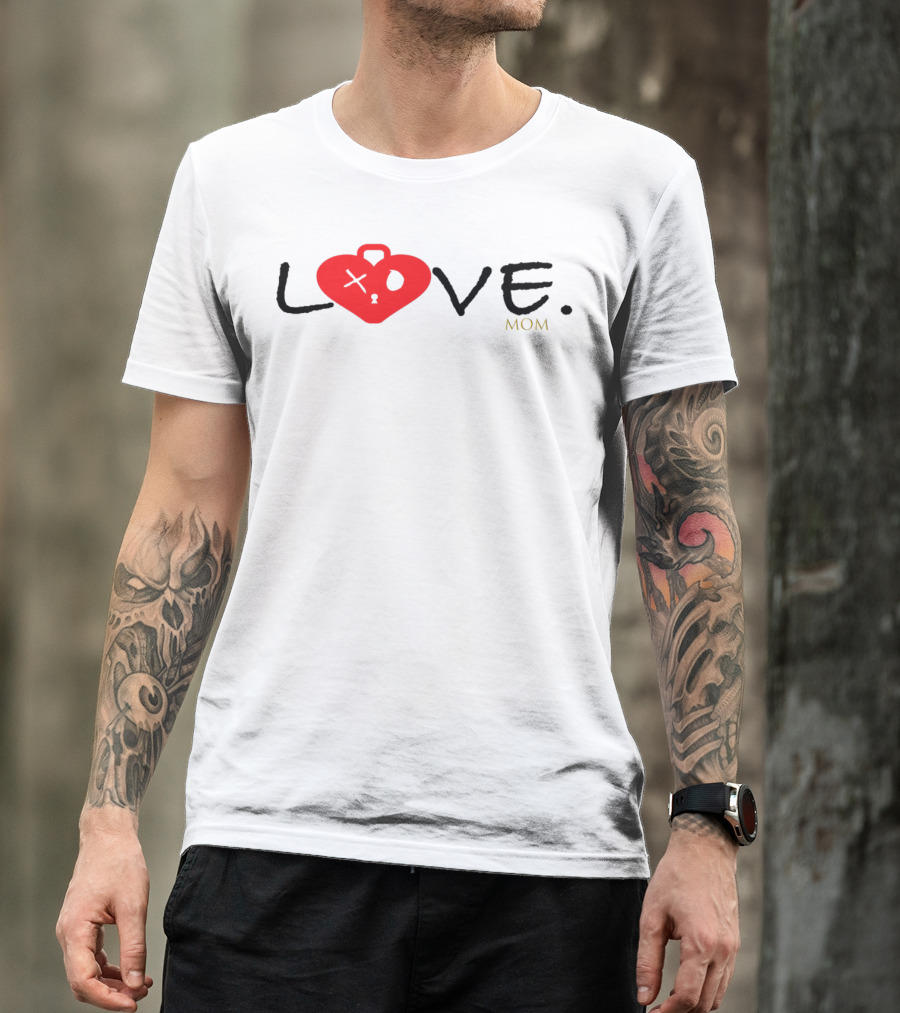 LOVE MOM Red Broken Heart 50 T-Shirt