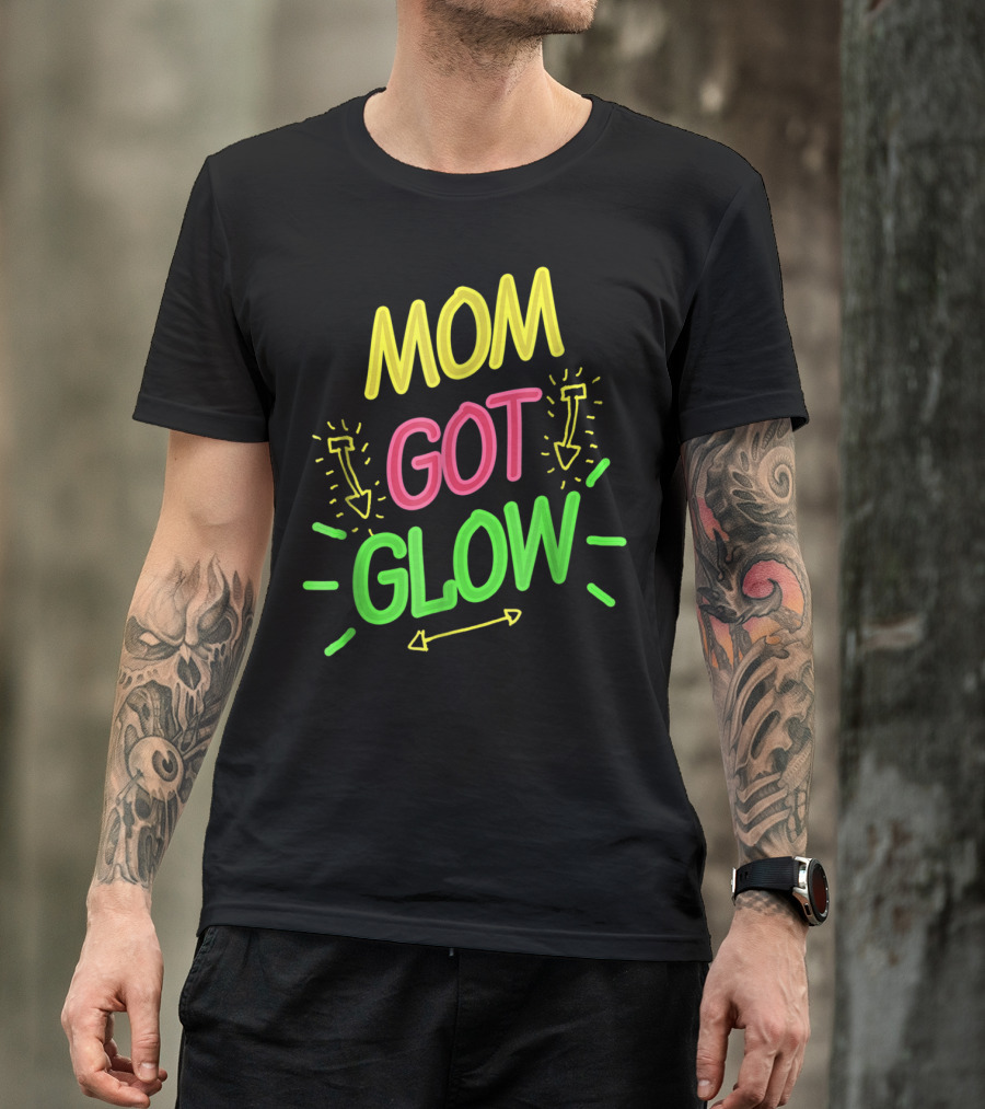 Mom Got Glow Party Birthday Neon Arrows T-Shirt
