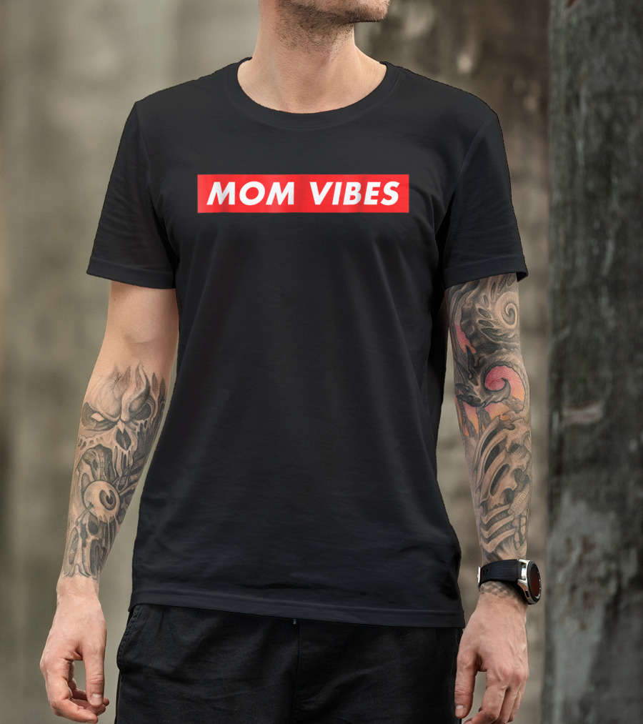 MOM VIBES Red Box T-Shirt