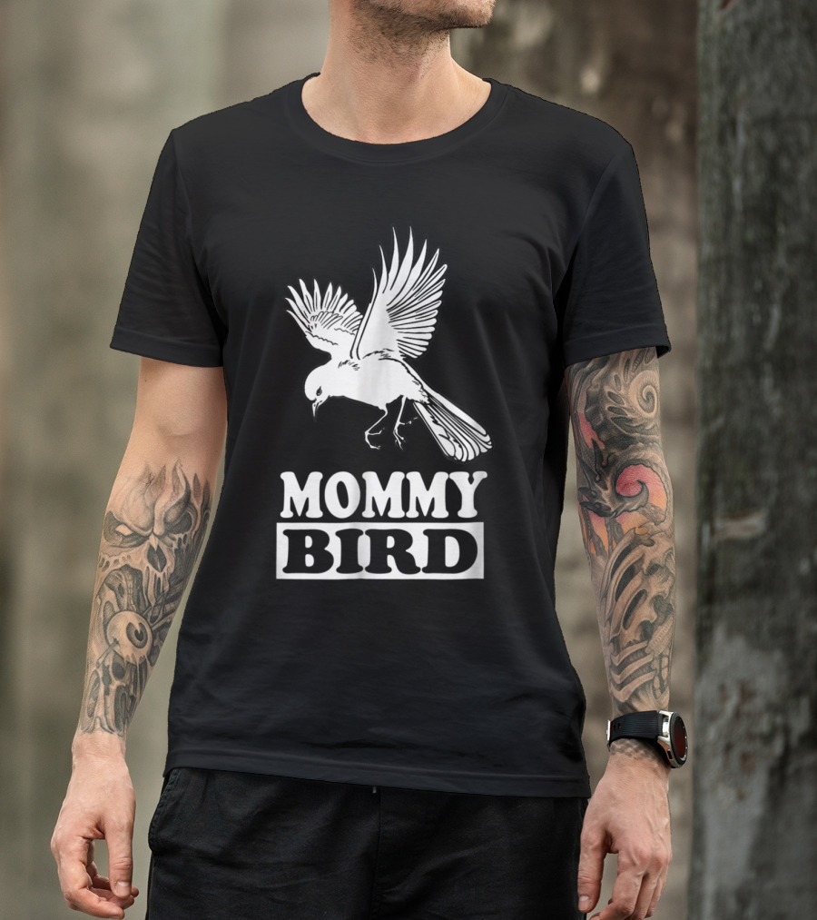 MOMMY BIRD Flying Mother Bird Iconic T-Shirt