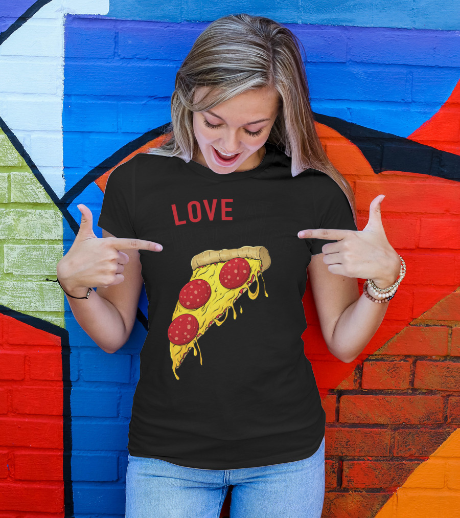 LOVE AT FIRST SLICE Pizza Men Girls Mom And Baby68 T-Shirt
