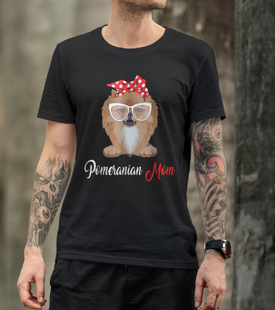 Pomeranian Mom With Polka Dot Bow And Glasses Fashion T-Shirt