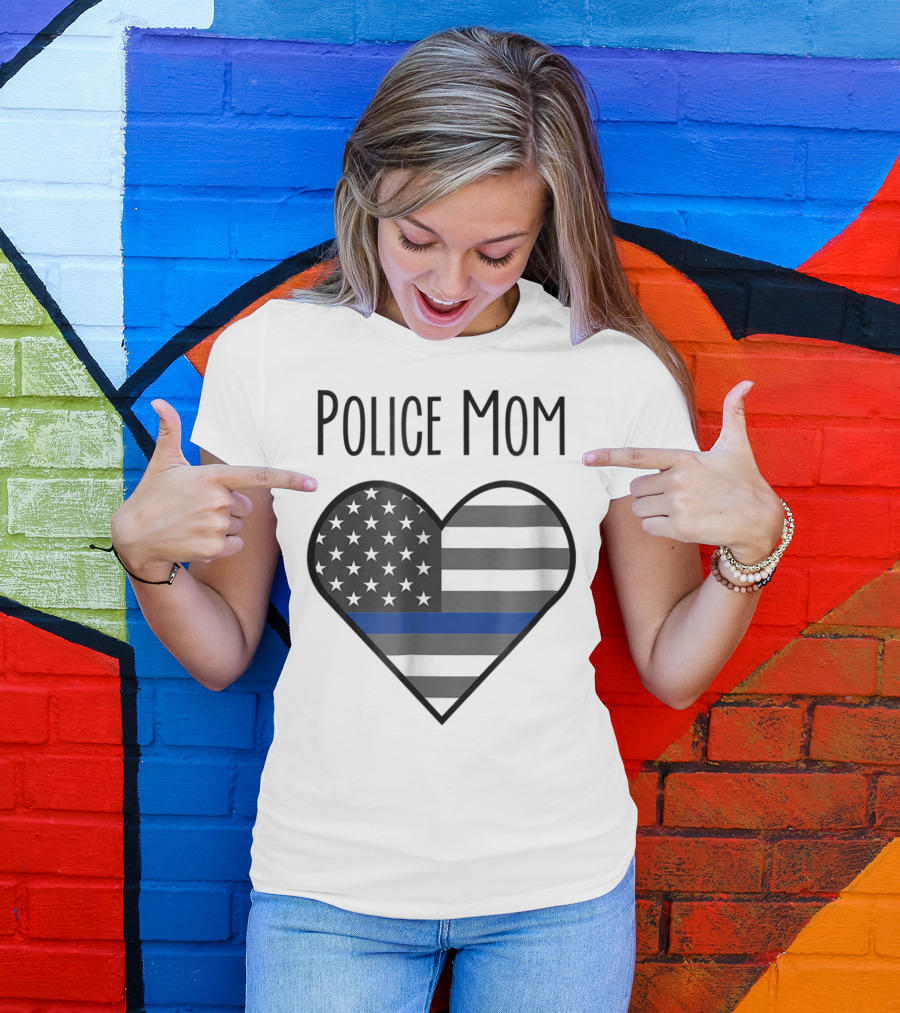 Police Mom Heart Thin Blue Line American Flag T-Shirt