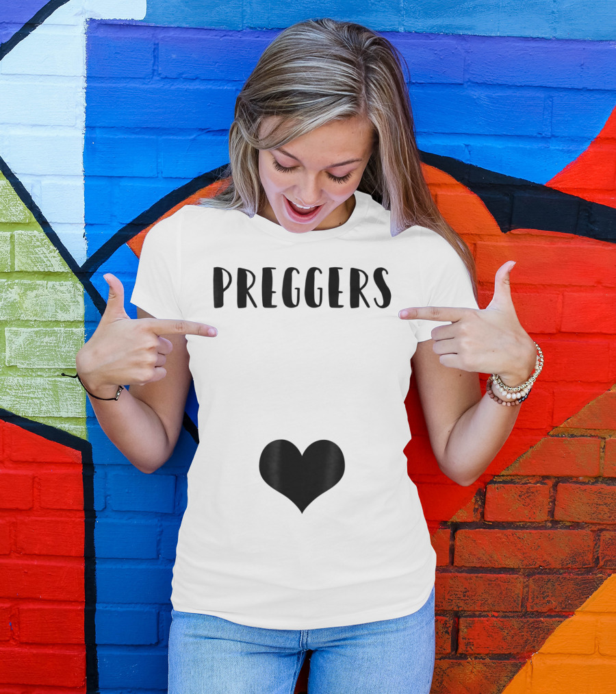 Preggers Announce Baby Prego Mom Heart Idea46 T-Shirt